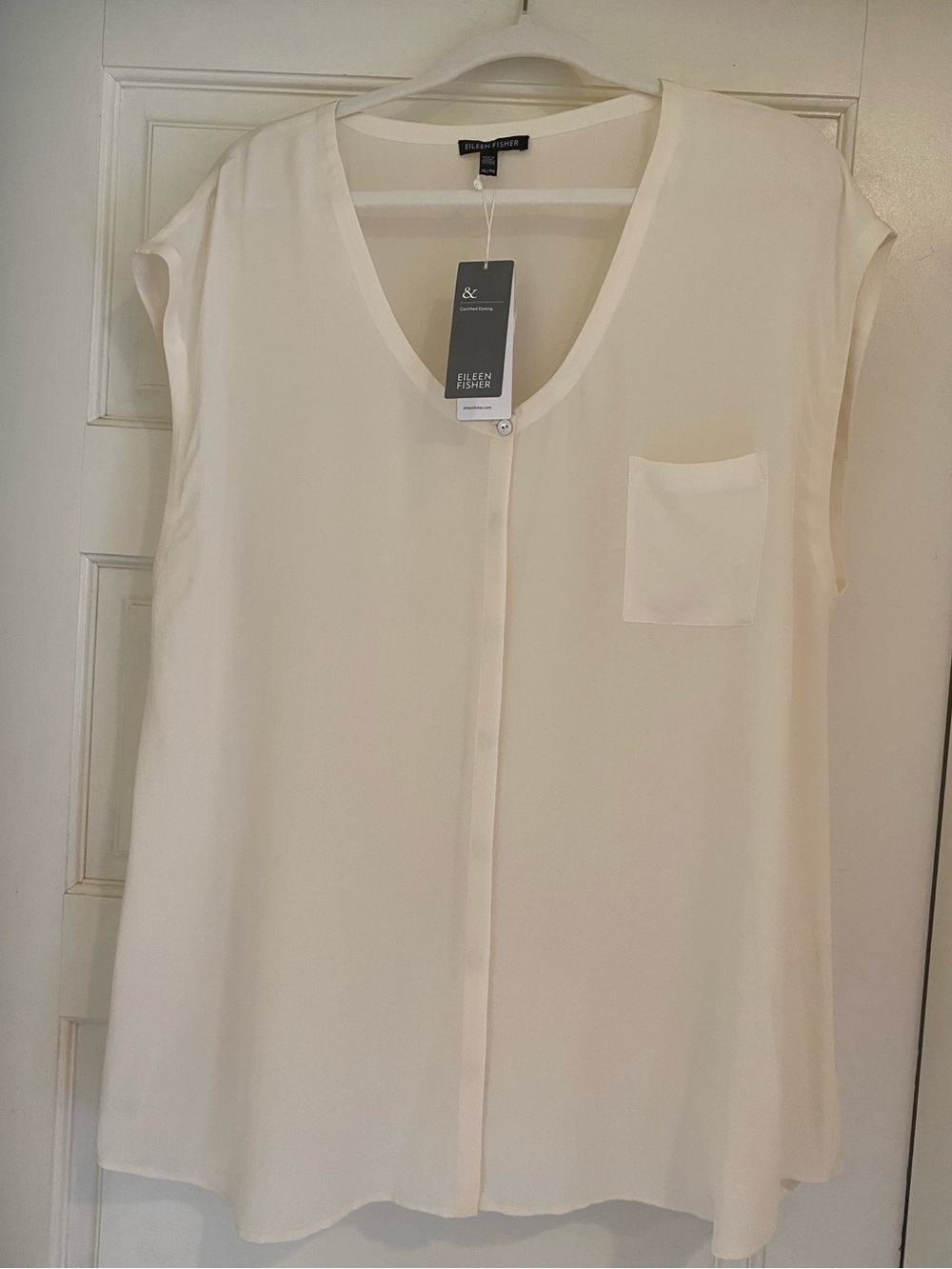 NWT Eileen Fisher 100% Silk Georgette Cap Sleeve Scoop Neck Button Up Tunic XL